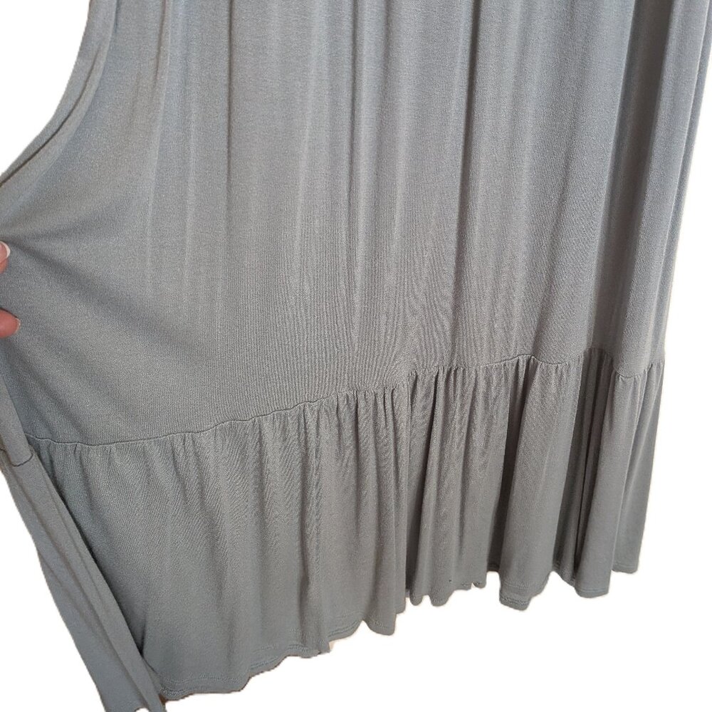Dress - Picture 6 of 6